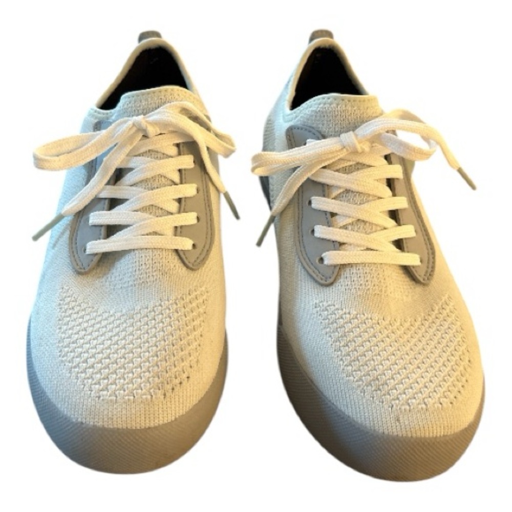 Vessi Women's Knit Sneakers in Off-White and Light Gray